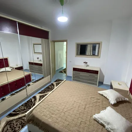Appartamento Beautiful 2-bedroom Flat Sea View