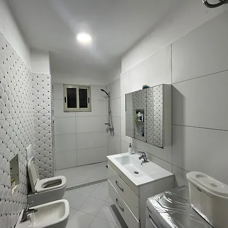 Appartamento Beautiful 2-bedroom Flat Sea View